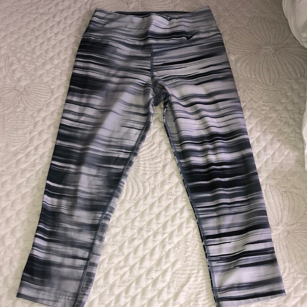 Nike dri fit leggings